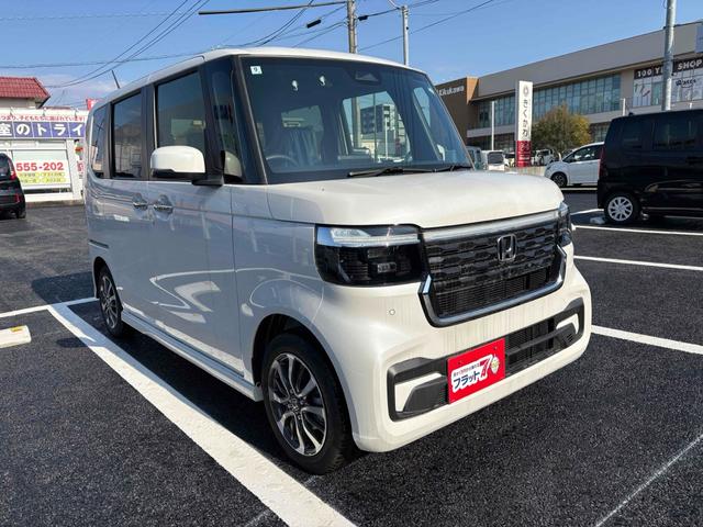Ｎ－ＢＯＸカスタム ベースグレード　バックカメラ　両側スライド・片側電動　クリアランスソナー　オートクルーズコントロール　レーンアシスト　衝突被害軽減システム　オートライト　ＬＥＤヘッドランプ　スマートキー　アイドリングストップ（13枚目）