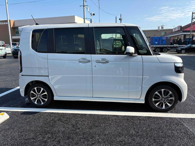Ｎ－ＢＯＸカスタム ベースグレード　バックカメラ　両側スライド・片側電動　クリアランスソナー　オートクルーズコントロール　レーンアシスト　衝突被害軽減システム　オートライト　ＬＥＤヘッドランプ　スマートキー　アイドリングストップ（14枚目）