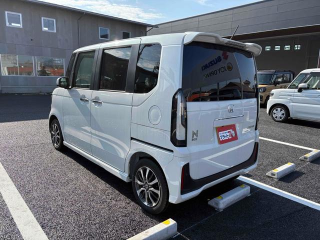 Ｎ－ＢＯＸカスタム ベースグレード　バックカメラ　両側スライド・片側電動　クリアランスソナー　オートクルーズコントロール　レーンアシスト　衝突被害軽減システム　オートライト　ＬＥＤヘッドランプ　スマートキー　アイドリングストップ（17枚目）