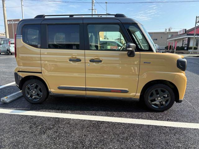 スペーシアギア ハイブリッドＸＺ　両側電動スライドドア　クリアランスソナー　オートクルーズコントロール　レーンアシスト　衝突被害軽減システム　ＬＥＤヘッドランプ　ヘッドライトウォッシャー　スマートキー　アイドリングストップ（14枚目）