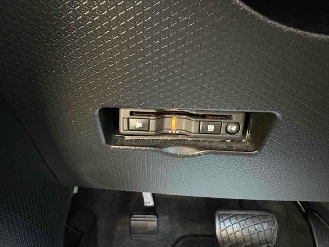 タント Ｘセレクション　ＥＴＣ　バックカメラ　両側スライド・片側電動　ナビ　ＴＶ　クリアランスソナー　衝突被害軽減システム　オートライト　ＬＥＤヘッドランプ　スマートキー　アイドリングストップ　電動格納ミラー　シートヒーター（3枚目）