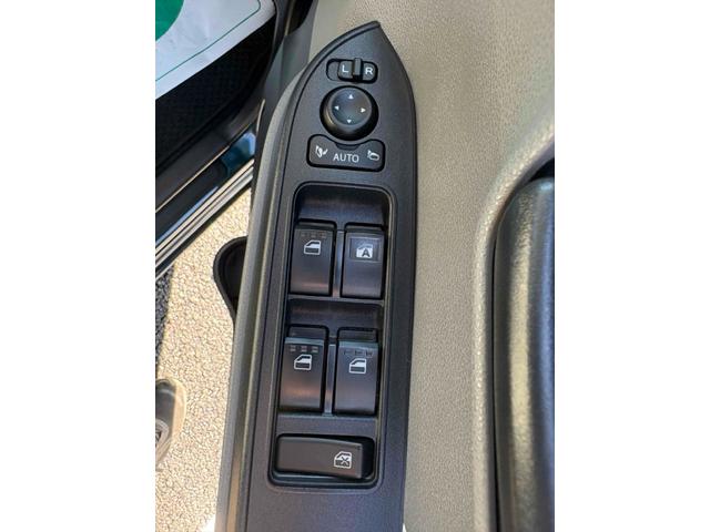 タント Ｘセレクション　ＥＴＣ　バックカメラ　両側スライド・片側電動　ナビ　ＴＶ　クリアランスソナー　衝突被害軽減システム　オートライト　ＬＥＤヘッドランプ　スマートキー　アイドリングストップ　電動格納ミラー　シートヒーター（13枚目）