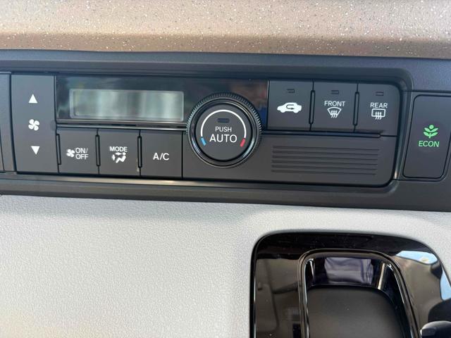 Ｎ－ＢＯＸ ベースグレード　両側スライド・片側電動　クリアランスソナー　オートクルーズコントロール　レーンアシスト　衝突被害軽減システム　オートライト　ＬＥＤヘッドランプ　スマートキー　アイドリングストップ　電動格納ミラー（5枚目）