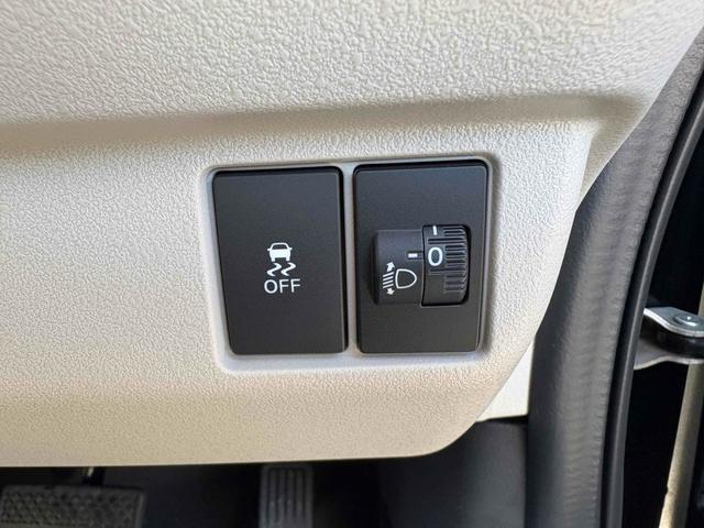 Ｎ－ＢＯＸ ベースグレード　両側スライド・片側電動　クリアランスソナー　オートクルーズコントロール　レーンアシスト　衝突被害軽減システム　オートライト　ＬＥＤヘッドランプ　スマートキー　アイドリングストップ　電動格納ミラー（9枚目）