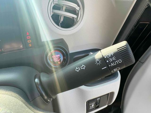 Ｎ－ＢＯＸ ベースグレード　両側スライド・片側電動　クリアランスソナー　オートクルーズコントロール　レーンアシスト　衝突被害軽減システム　オートライト　ＬＥＤヘッドランプ　スマートキー　アイドリングストップ　電動格納ミラー（11枚目）