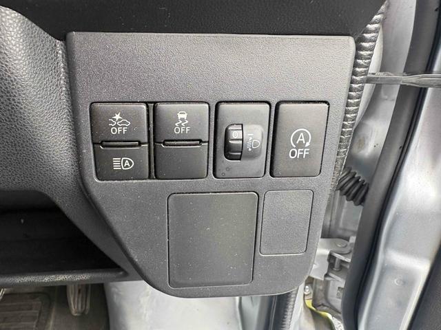 ハイゼットカーゴ 　ＡＴ　衝突被害軽減システム　両側スライドドア　アイドリングストップ　オートマチックハイビーム　ＥＳＣ　エアコン　パワーステアリング　パワーウィンドウ（4枚目）
