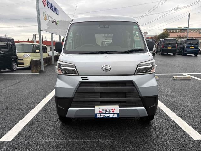 ハイゼットカーゴ 　ＡＴ　衝突被害軽減システム　両側スライドドア　アイドリングストップ　オートマチックハイビーム　ＥＳＣ　エアコン　パワーステアリング　パワーウィンドウ（12枚目）