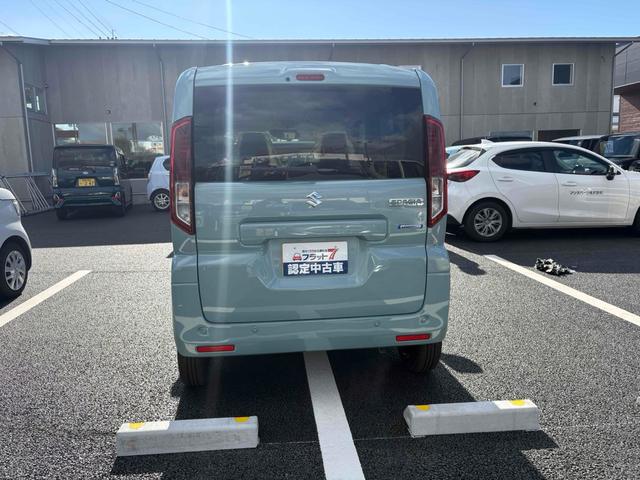 スペーシア 　両側スライドドア　オートライト　スマートキー　アイドリングストップ　電動格納ミラー　ベンチシート　ＣＶＴ　ＥＳＣ　エアコン　パワーステアリング　パワーウィンドウ　運転席エアバッグ　助手席エアバッグ（17枚目）