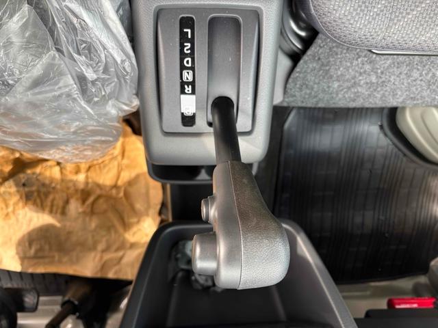 ���i�����ގ��ɕK�����삷�郌�o�[�ł��B����̂��₷�����̂ɂȂ��Ă��܂��B���Ј�x�̊����Ă��������B