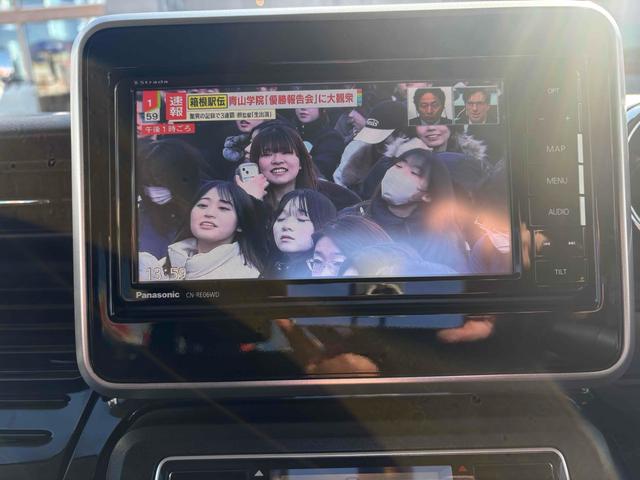 スペーシアカスタム ハイブリッドＸＳ　ＥＴＣ　バックカメラ　両側電動スライドドア　ＴＶ　クリアランスソナー　レーンアシスト　衝突被害軽減システム　ＬＥＤヘッドランプ　スマートキー　アイドリングストップ　電動格納ミラー　ＣＶＴ（4枚目）