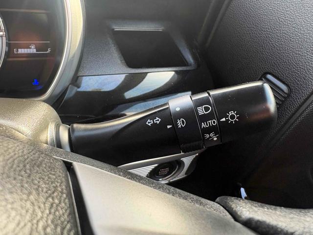 スペーシアカスタム ハイブリッドＧＳ　ＥＴＣ　両側スライド・片側電動　ＴＶ　クリアランスソナー　オートクルーズコントロール　レーンアシスト　衝突被害軽減システム　オートライト　ＬＥＤヘッドランプ　スマートキー　アイドリングストップ（12枚目）