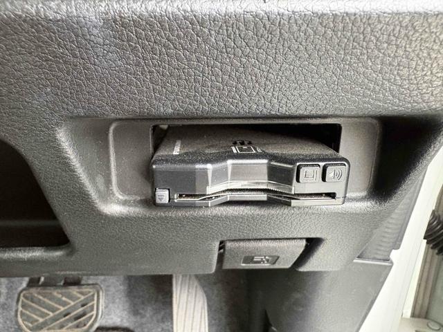 スペーシアカスタム 　ＥＴＣ　全周囲カメラ　両側電動スライドドア　ナビ　ＴＶ　クリアランスソナー　オートクルーズコントロール　レーンアシスト　衝突被害軽減システム　オートライト　スマートキー　アイドリングストップ（14枚目）