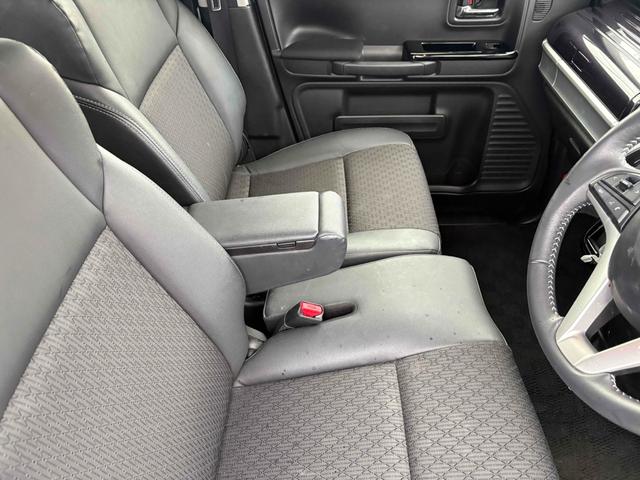 スペーシアカスタム 　ＥＴＣ　全周囲カメラ　両側電動スライドドア　ナビ　ＴＶ　クリアランスソナー　オートクルーズコントロール　レーンアシスト　衝突被害軽減システム　オートライト　スマートキー　アイドリングストップ（20枚目）