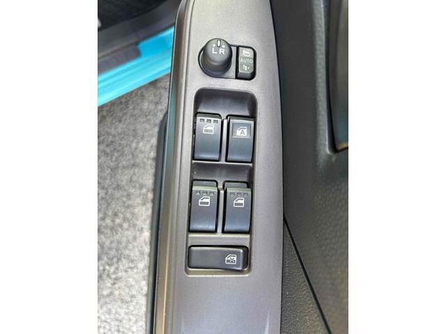 トール Ｇ　ＥＴＣ　バックカメラ　ＴＶ　両側電動スライドドア　クリアランスソナー　衝突被害軽減システム　オートライト　ＬＥＤヘッドランプ　スマートキー　アイドリングストップ　電動格納ミラー　ウォークスルー　ＣＶＴ（14枚目）