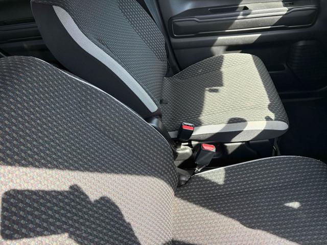 ハスラー 　ＥＴＣ　ＴＶ　クリアランスソナー　レーンアシスト　衝突被害軽減システム　オートライト　スマートキー　アイドリングストップ　電動格納ミラー　シートヒーター　ＣＶＴ　ＡＢＳ　ＥＳＣ　ＣＤ（21枚目）