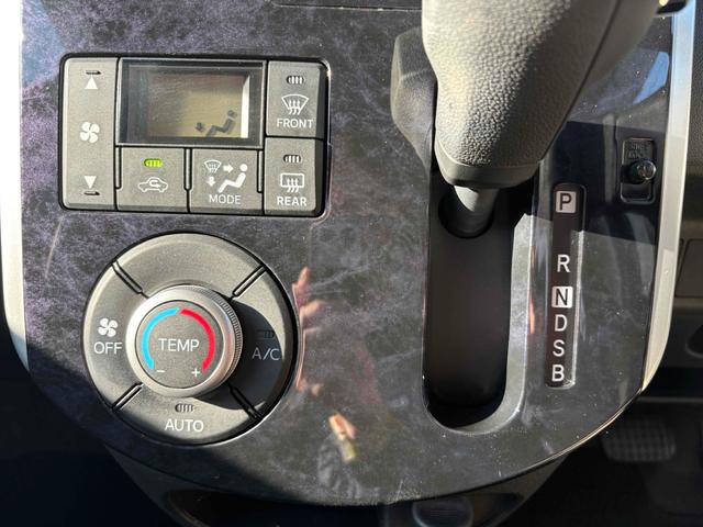 ���i�����ގ��ɕK�����삷�郌�o�[�ł��B����̂��₷�����̂ɂȂ��Ă��܂��B���Ј�x�̊����Ă��������B