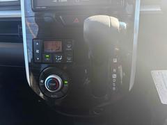 必ず使用するシフトレバー。確りと確認したいですね。 7