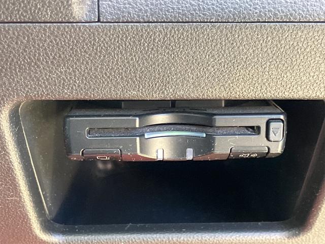 タント カスタムＸ　ＳＡ　ドライブレコーダー　ＥＴＣ　両側スライド・片側電動　ナビ　ＴＶ　衝突被害軽減システム　オートライト　ＬＥＤヘッドランプ　スマートキー　アイドリングストップ　電動格納ミラー　ベンチシート　ＣＶＴ（10枚目）