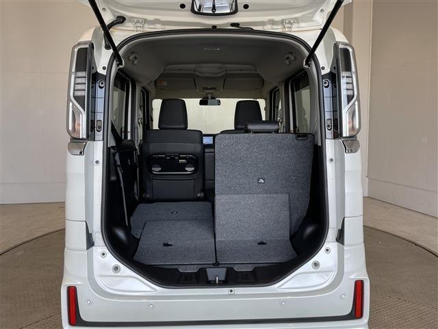 スペーシアカスタム 　カメラパッケージ　ＤＳＢＳ　レーンキープ　Ｐセンサー　Ｉストップ　両側パワスラ　ＬＥＤフォグ　純正１５アルミ　ＡＡＣ　ステリモ　純正ナビ　フルセグＴＶ　ＢＴ　ＤＶＤ　全方位モニター（40枚目）