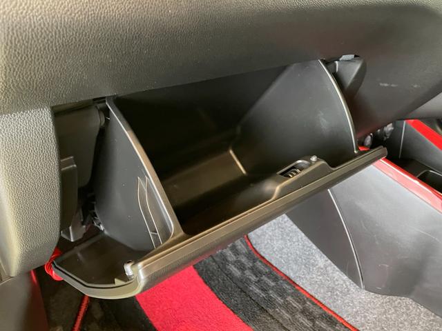 スイフトスポーツ ベースグレード　全周囲モニター　社外ナビ　ＴＶ　オートクルーズコントロール　レーンアシスト　衝突被害軽減システム　アルミホイール　オートライト　ＬＥＤヘッドランプ　スマートキー　シートヒーター　ＥＴＣ（35枚目）