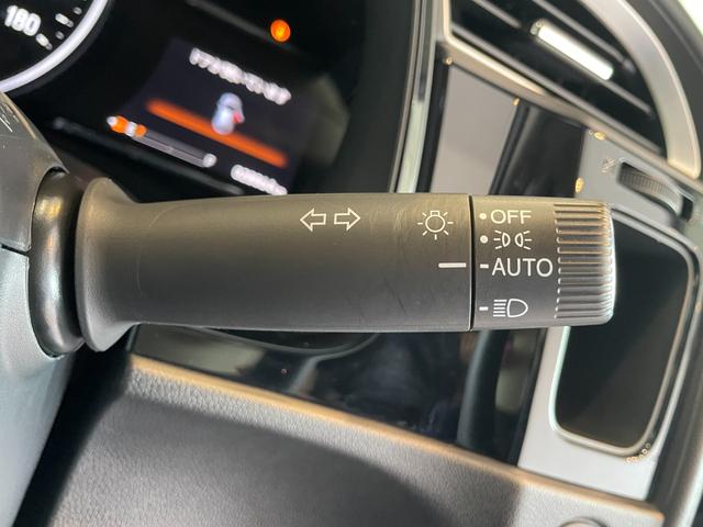シャトル ハイブリッド　ホンダセンシング　ＥＴＣ　バックカメラ　ナビ　ＢＴ　オートクルーズコントロール　レーンアシスト　衝突被害軽減システム　オートライト　スマートキー　オートエアコン　電格ミラー　ウィンカーミラー　プライバシーガラス（24枚目）