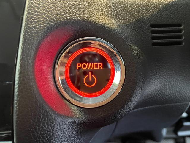 シャトル ハイブリッド　ホンダセンシング　ＥＴＣ　バックカメラ　ナビ　ＢＴ　オートクルーズコントロール　レーンアシスト　衝突被害軽減システム　オートライト　スマートキー　オートエアコン　電格ミラー　ウィンカーミラー　プライバシーガラス（25枚目）