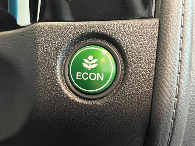 シャトル ハイブリッド　ホンダセンシング　ＥＴＣ　バックカメラ　ナビ　ＢＴ　オートクルーズコントロール　レーンアシスト　衝突被害軽減システム　オートライト　スマートキー　オートエアコン　電格ミラー　ウィンカーミラー　プライバシーガラス（26枚目）
