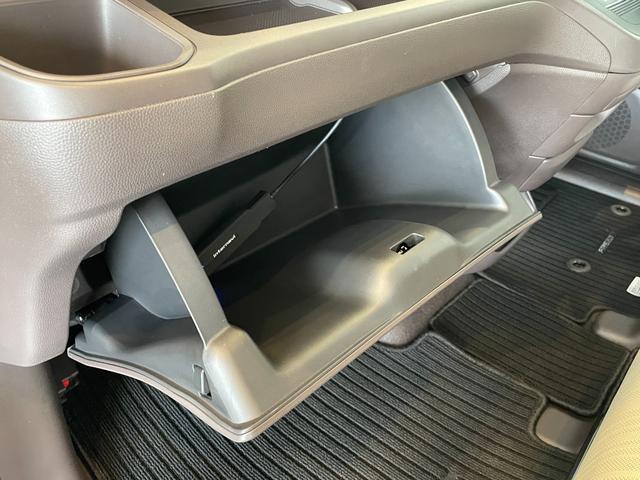 フリード Ｇ・ホンダセンシング　ＥＴＣ　バックカメラ　ナビ　フルセグＴＶ　オートクルーズコントロール　レーンアシスト　衝突被害軽減システム　両側電動スライドドア　オートライト　スマートキー　アイドリングストップ　ＣＤ　ＬＥＤヘッド（38枚目）