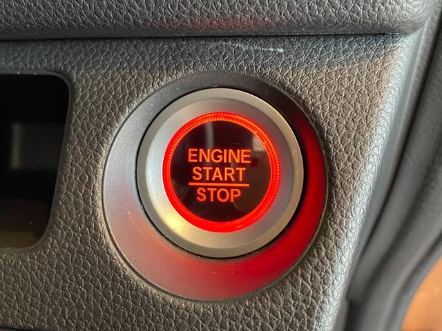 Ｎ－ＶＡＮ＋スタイル ファン・ホンダセンシング　ＣＶＴ　衝突被害軽減システム　クリアランスソナー　オートクルーズコントロール　レーンアシスト　ＥＴＣ　ナビ　バックカメラ　両側スライドドア　スマートキー　アイドリングストップ　電動格納ミラー（16枚目）