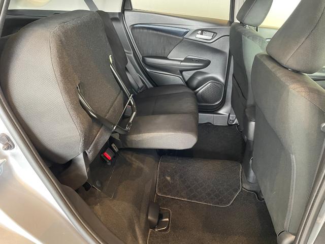 シャトル ハイブリッド　ホンダセンシング　ＥＴＣ　バックカメラ　ナビ　オートクルーズコントロール　レーンアシスト　衝突被害軽減システム　オートライト　スマートキー　アイドリングストップ　電動格納ミラー　チップアップシート　ＡＴ（32枚目）