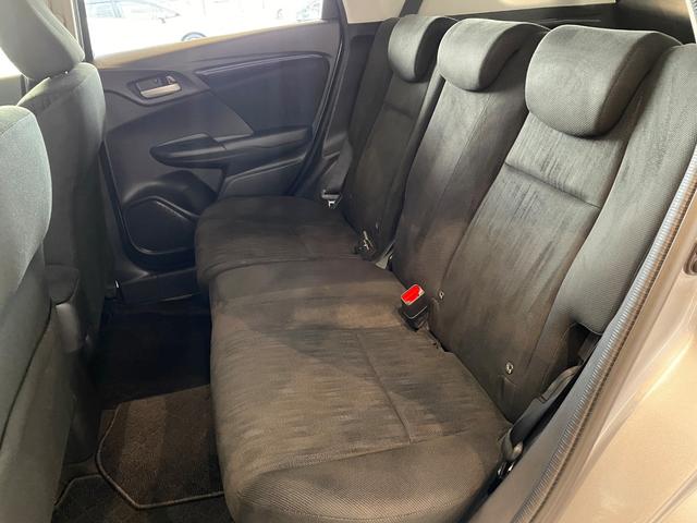 シャトル ハイブリッド　ホンダセンシング　ＥＴＣ　バックカメラ　ナビ　オートクルーズコントロール　レーンアシスト　衝突被害軽減システム　オートライト　スマートキー　アイドリングストップ　電動格納ミラー　チップアップシート　ＡＴ（33枚目）