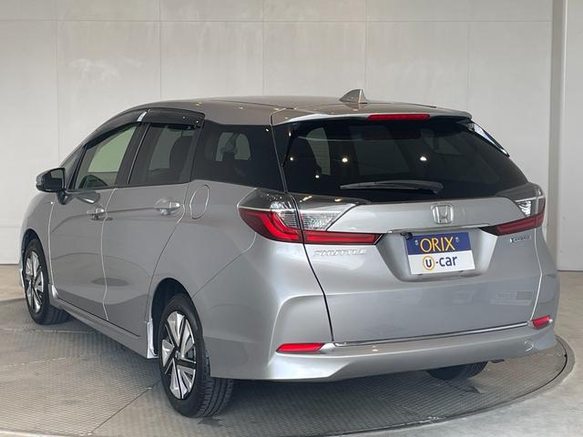 シャトル ハイブリッド　ホンダセンシング　ＥＴＣ　バックカメラ　ナビ　オートクルーズコントロール　レーンアシスト　衝突被害軽減システム　オートライト　スマートキー　アイドリングストップ　電動格納ミラー　ＡＴ　盗難防止システム　衝突安全ボディ（17枚目）