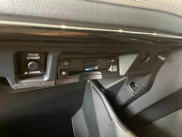 TOYOTA CROWN HYBRID S ELEGANCE STYLE II