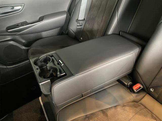 TOYOTA CROWN HYBRID S ELEGANCE STYLE II