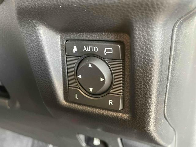 クラウンハイブリッド RS リミテッド クリアランスソナー レーンアシスト オートクルーズコントロール パークアシスト 衝突被害軽減システム 全周囲カメラ ナビ TV アルミホイール オートマチックハイビーム オートライト(34枚目)