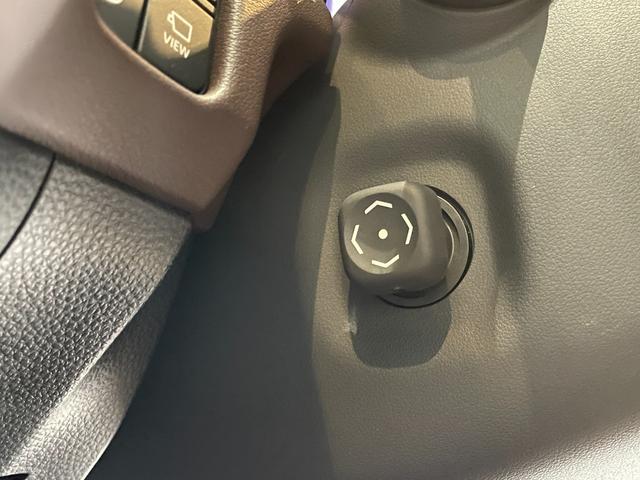 クラウンハイブリッド G クリアランスソナー レーンアシスト オートクルーズコントロール パークアシスト 衝突被害軽減システム 全周囲カメラ ナビ アルミホイール オートマチックハイビーム オートライト LEDヘッドランプ(38枚目)