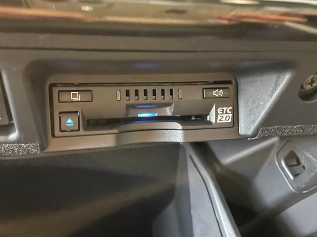 クラウンハイブリッド G クリアランスソナー レーンアシスト オートクルーズコントロール パークアシスト 衝突被害軽減システム 全周囲カメラ ナビ アルミホイール オートマチックハイビーム オートライト LEDヘッドランプ(41枚目)