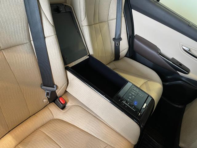 クラウンハイブリッド G クリアランスソナー レーンアシスト オートクルーズコントロール パークアシスト 衝突被害軽減システム 全周囲カメラ ナビ アルミホイール オートマチックハイビーム オートライト LEDヘッドランプ(57枚目)