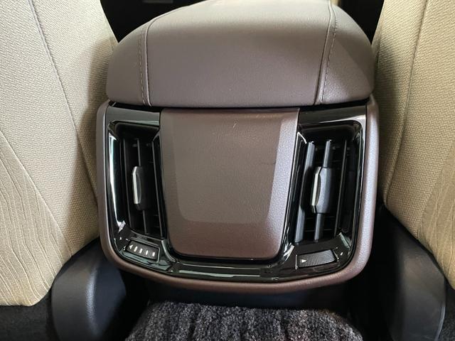 クラウンハイブリッド G クリアランスソナー レーンアシスト オートクルーズコントロール パークアシスト 衝突被害軽減システム 全周囲カメラ ナビ アルミホイール オートマチックハイビーム オートライト LEDヘッドランプ(60枚目)