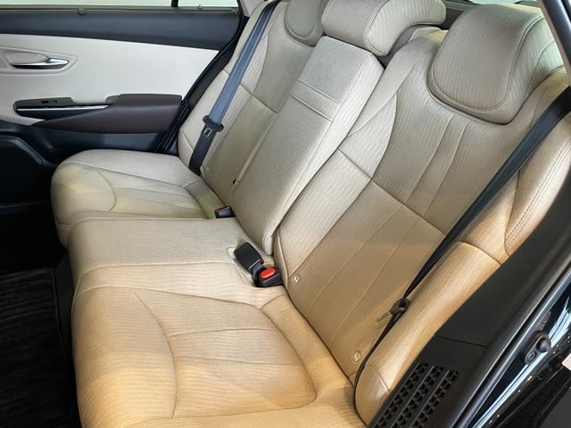 クラウンハイブリッド G クリアランスソナー レーンアシスト オートクルーズコントロール パークアシスト 衝突被害軽減システム 全周囲カメラ ナビ アルミホイール オートマチックハイビーム オートライト LEDヘッドランプ(61枚目)