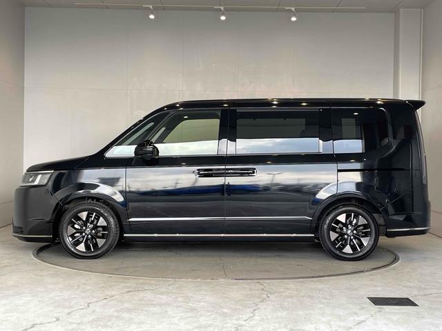 ステップワゴン e:HEVスパーダ CMBS レーンキープ BSI Pセンサー ACC 両側パワスラ LEDヘッド フォグ 純正16アルミ デュアルAAC シートヒーター Pバックドア 純正ナビ フルセグTV BT バックカメラ(30枚目)