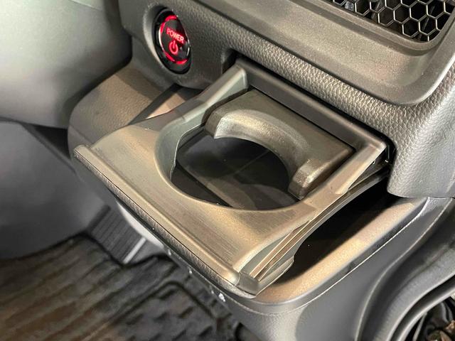 ステップワゴン e:HEVスパーダ CMBS レーンキープ BSI Pセンサー ACC 両側パワスラ LEDヘッド フォグ 純正16アルミ デュアルAAC シートヒーター Pバックドア 純正ナビ フルセグTV BT バックカメラ(49枚目)