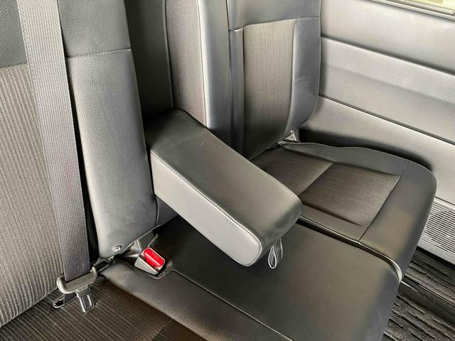 ステップワゴン e:HEVスパーダ CMBS レーンキープ BSI Pセンサー ACC 両側パワスラ LEDヘッド フォグ 純正16アルミ デュアルAAC シートヒーター Pバックドア 純正ナビ フルセグTV BT バックカメラ(61枚目)