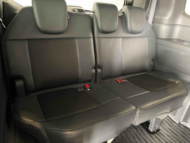 ステップワゴン e:HEVスパーダ CMBS レーンキープ BSI Pセンサー ACC 両側パワスラ LEDヘッド フォグ 純正16アルミ デュアルAAC シートヒーター Pバックドア 純正ナビ フルセグTV BT バックカメラ(66枚目)