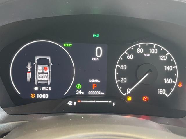 ヴェゼル ｅ：ＨＥＶ　Ｚ　登録済未使用車　純正ナビ　フルセグＴＶ　ＢＴ　バックカメラ　ＣＭＢＳ　レーンキープ　ＢＳＭ　Ｐセンサー　ＡＣＣ　Ｐバックドア　ＬＥＤヘッド　純正１８アルミ　スマートキー　デュアルＡＡＣ　ＬＥＤヘッド（7枚目）