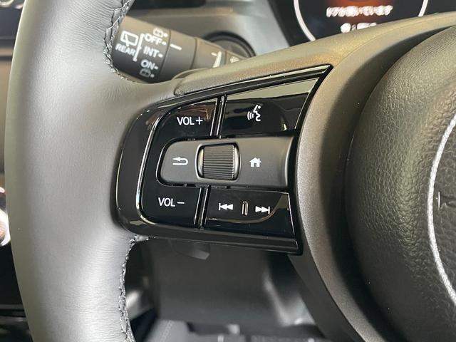 ヴェゼル ｅ：ＨＥＶ　Ｚ　登録済未使用車　純正ナビ　フルセグＴＶ　ＢＴ　バックカメラ　ＣＭＢＳ　レーンキープ　ＢＳＭ　Ｐセンサー　ＡＣＣ　Ｐバックドア　ＬＥＤヘッド　純正１８アルミ　スマートキー　デュアルＡＡＣ　ＬＥＤヘッド（19枚目）