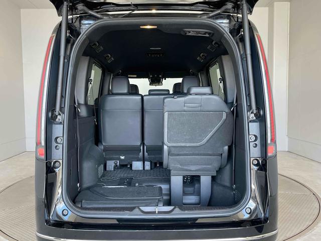 ステップワゴン e:HEVスパーダ CMBS レーンキープ BSI Pセンサー ACC 両側パワスラ LEDヘッド フォグ 純正16アルミ デュアルAAC シートヒーター Pバックドア 純正ナビ フルセグTV BT バックカメラ(8枚目)