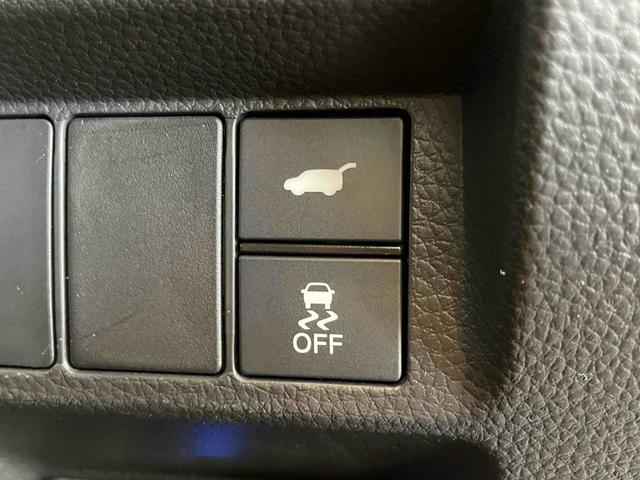 ステップワゴン e:HEVスパーダ CMBS レーンキープ BSI Pセンサー ACC 両側パワスラ LEDヘッド フォグ 純正16アルミ デュアルAAC シートヒーター Pバックドア 純正ナビ フルセグTV BT バックカメラ(64枚目)