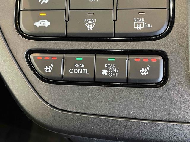 ステップワゴン ｅ：ＨＥＶスパーダ　ＣＭＢＳ　レーンキープ　ＢＳＩ　Ｐセンサー　ＡＣＣ　両側パワスラ　ＬＥＤヘッド　フォグ　純正１６アルミ　デュアルＡＡＣ　シートヒーター　Ｐバックドア　純正ナビ　フルセグＴＶ　ＢＴ　バックカメラ（38枚目）