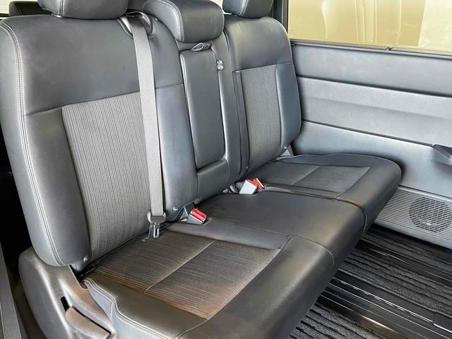 ステップワゴン ｅ：ＨＥＶスパーダ　ＣＭＢＳ　レーンキープ　ＢＳＩ　Ｐセンサー　ＡＣＣ　両側パワスラ　ＬＥＤヘッド　フォグ　純正１６アルミ　デュアルＡＡＣ　シートヒーター　Ｐバックドア　純正ナビ　フルセグＴＶ　ＢＴ　バックカメラ（57枚目）